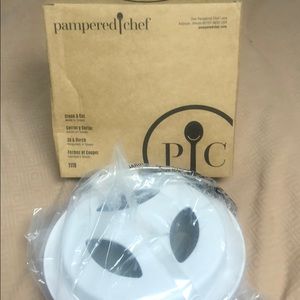 Pampered chef close and cut